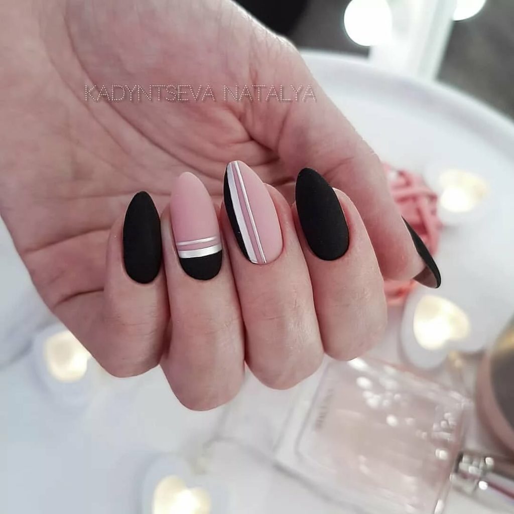 маникюр розовый с черным на длинные ногти
