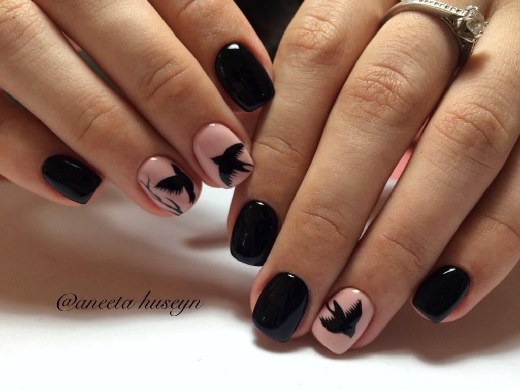 маникюр розовый с черным на короткие ногти
