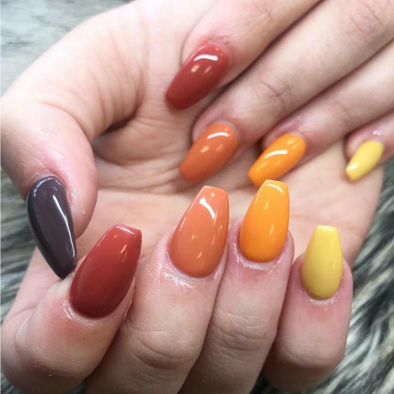 Разные цвета на разных пальцах