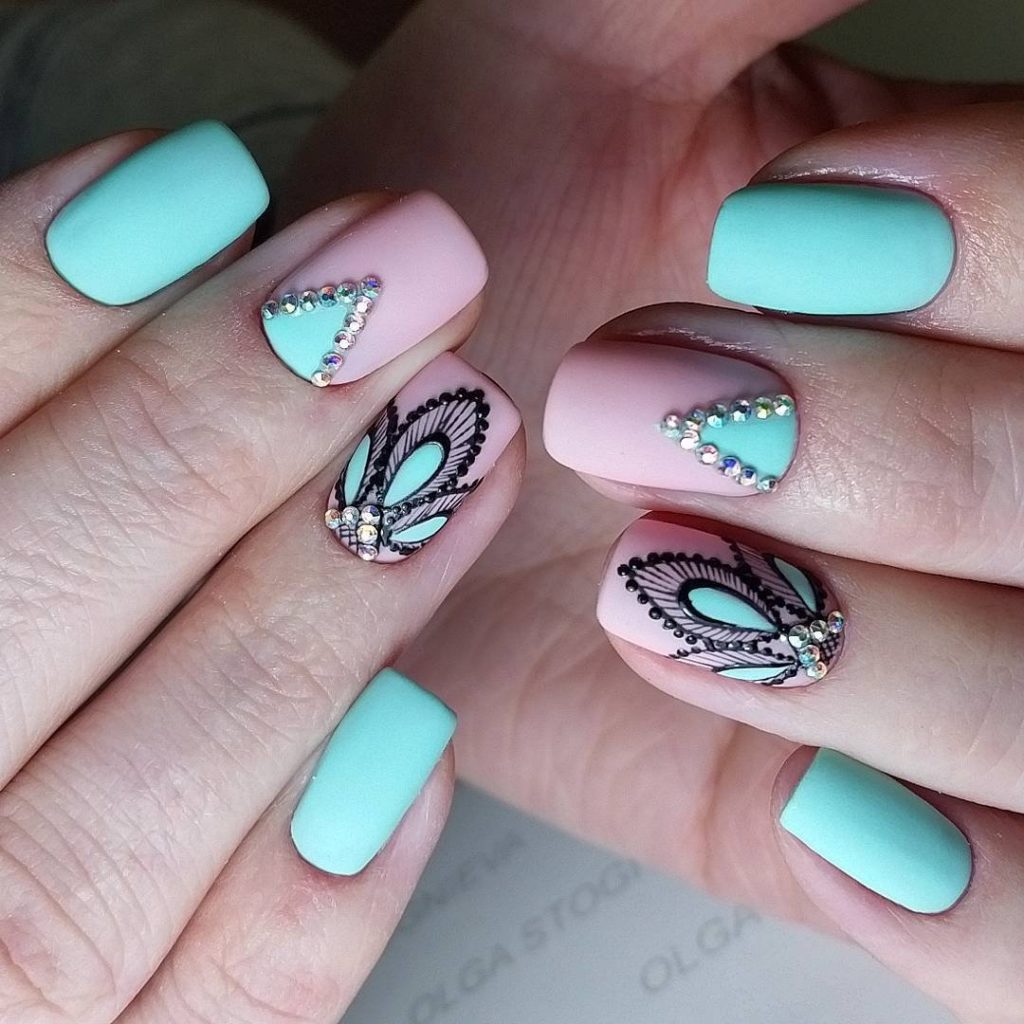Дизайн ногтей с мятным цветом