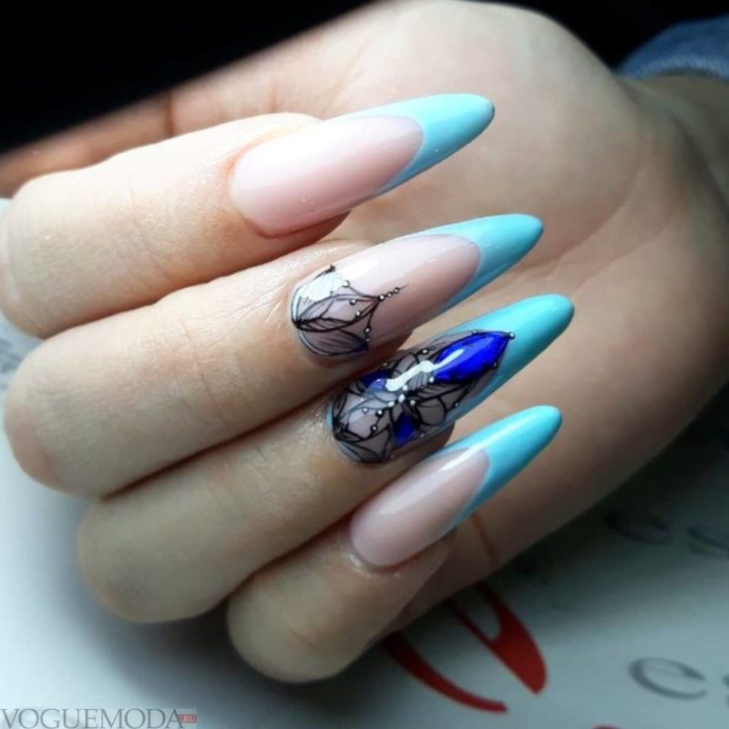 Голубой френч с рисунком длинные ногти