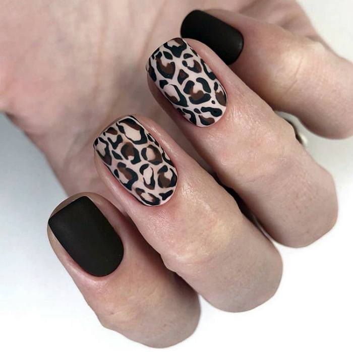 Ногти черный леопард