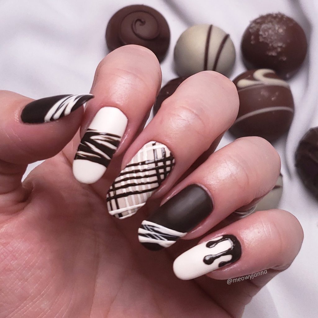Маникюр с имитацией шоколада на ногтях