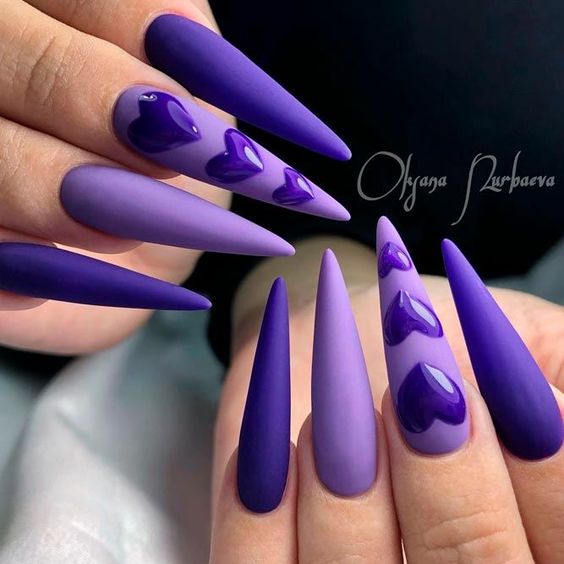 Фиолетовый маникюр матовый
