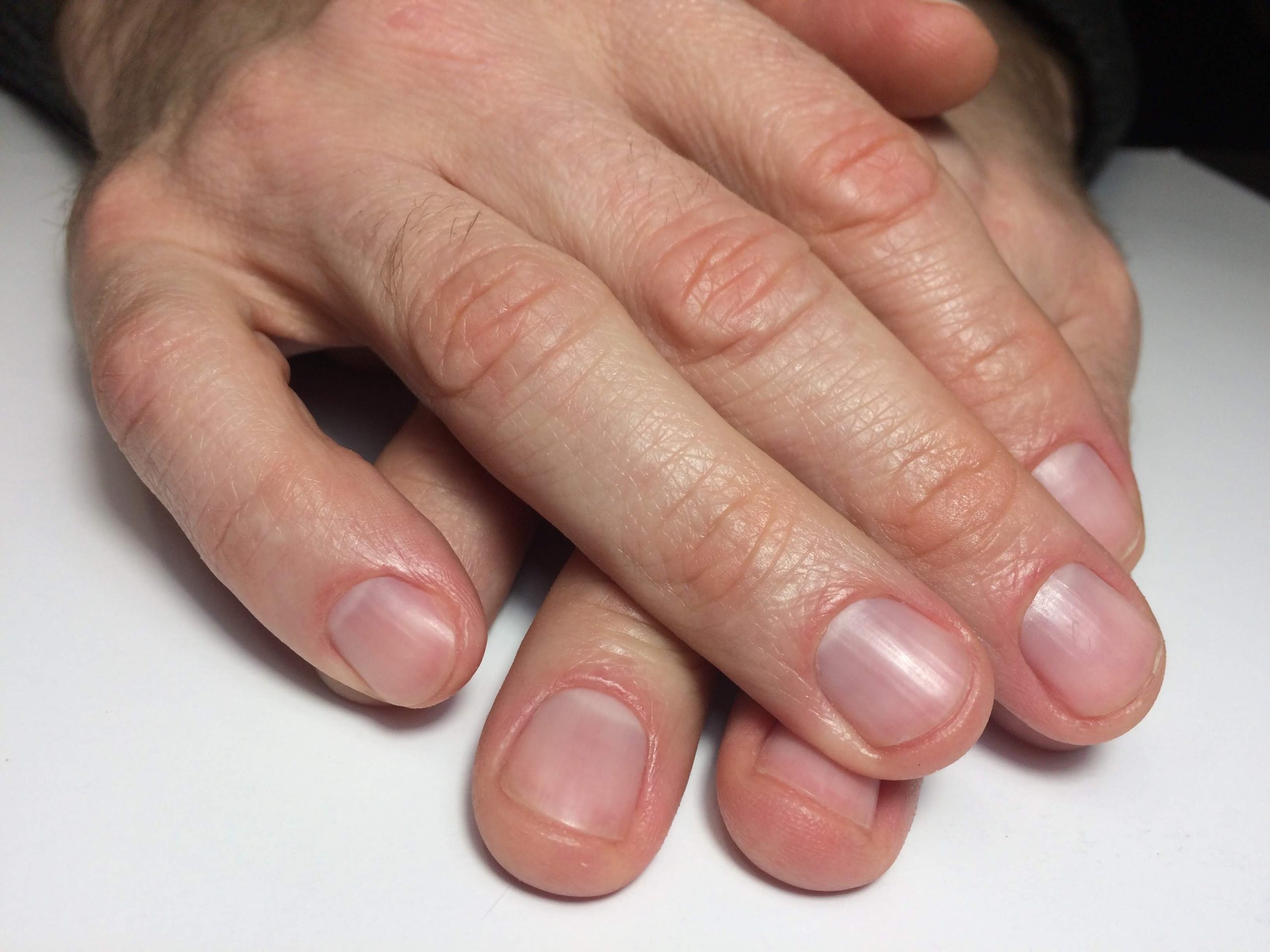 Мужские ногти без покрытия